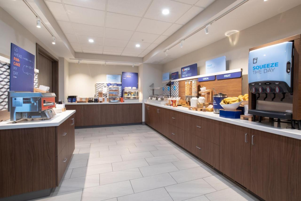 Holiday Inn Express Hotel & Suites Grand Junction By Ihg Exterior foto